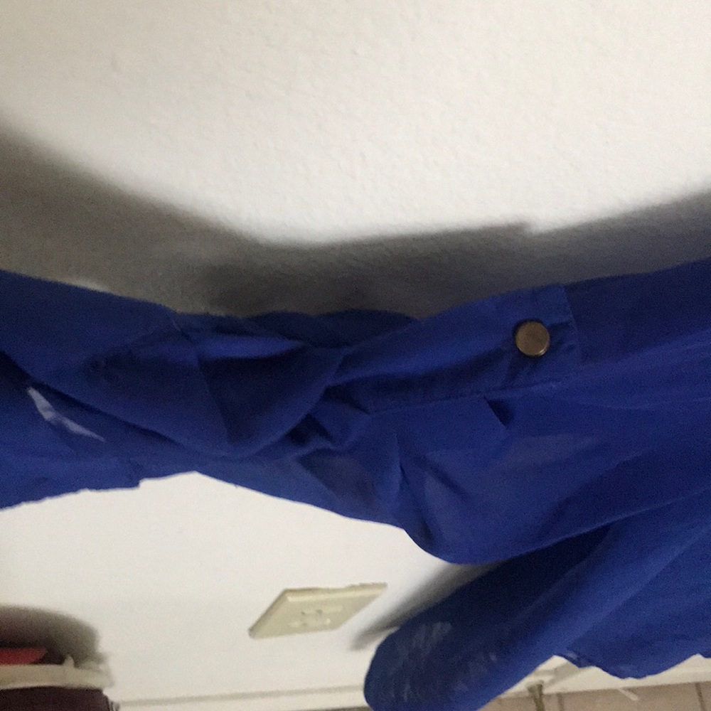 Blue button up blouse - Picture 4 of 4